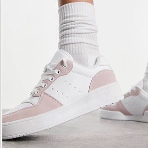 (Sold)Sneakers by Truffle Collection new like Nike Air Force